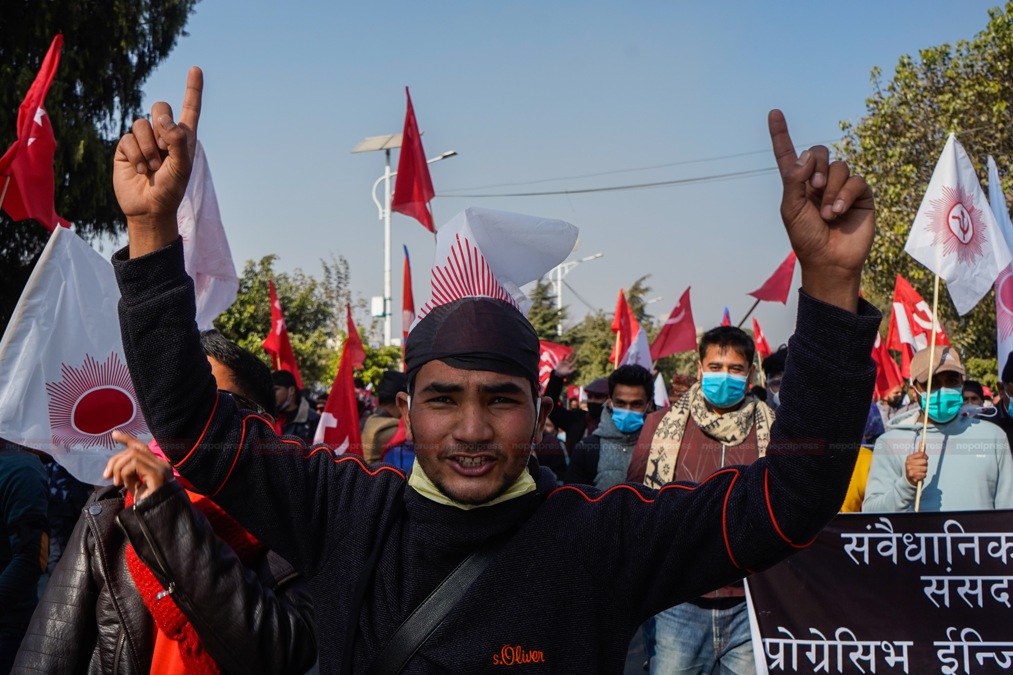 प्रचण्ड–माधव नेपाल पक्षले दोस्रो चरणको आन्दोलन घोषणा गर्दै