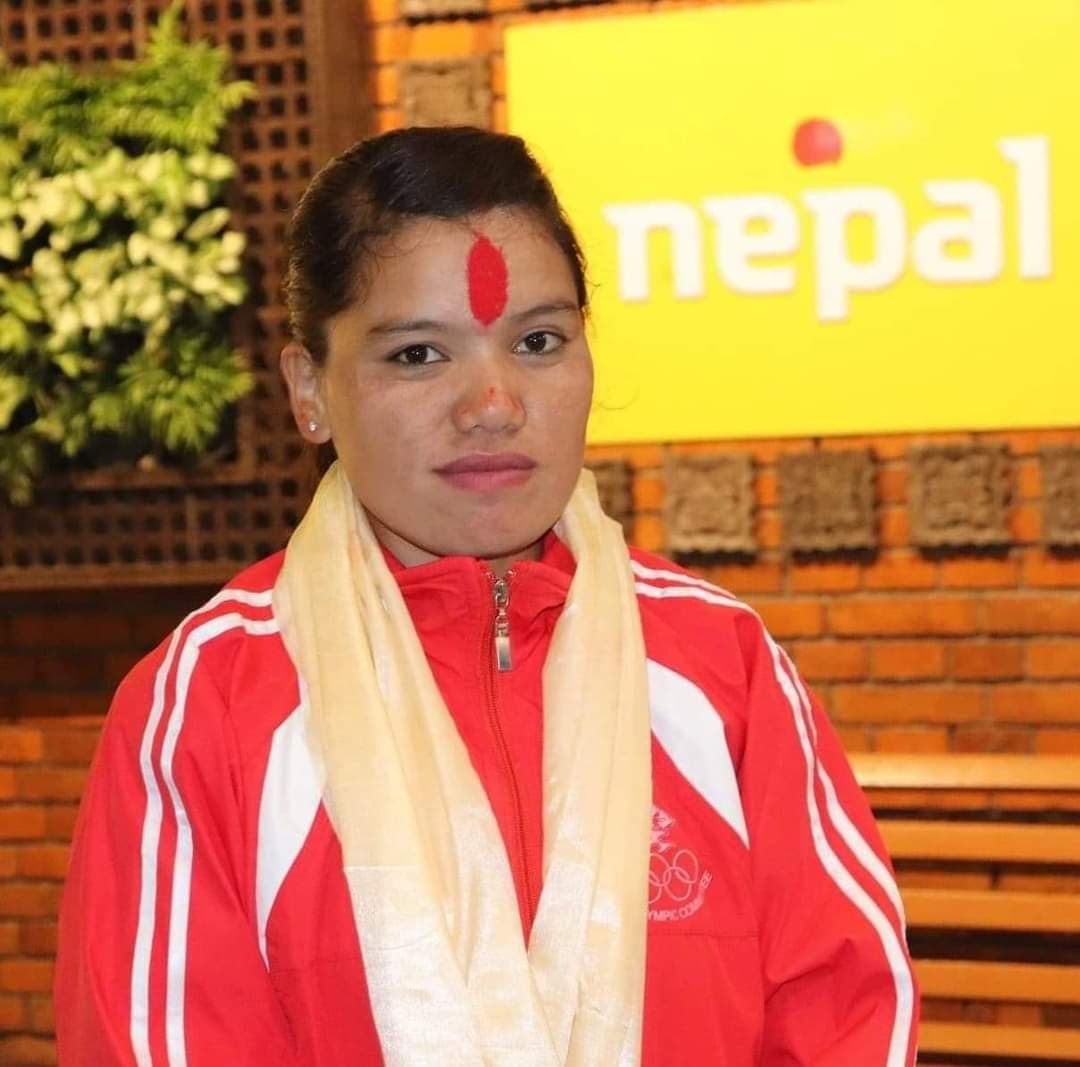स्वर्ण पदक विजेता बनिन् नेपाली एथलेट पुष्पा