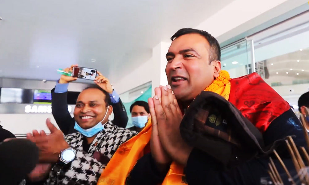 बीबीसी मास्टरसेफका पहिलो रनरअप सन्तोष शाहलाई काठमाडौंमा भव्य स्वागत