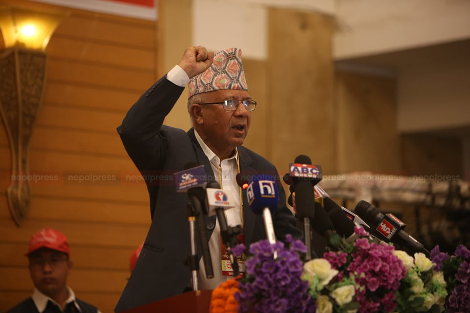 माधव नेपाललाई भ्रातृ संगठनका नेताको सुझाव- अलमल नगरी नयाँ पार्टी खोलौं
