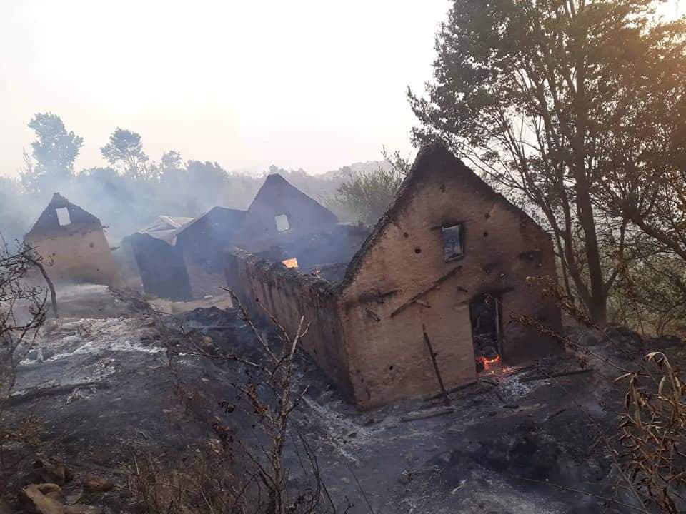 रोल्पामा भीषण आगलागी, ४६ घरगोठ जलेर नष्ट