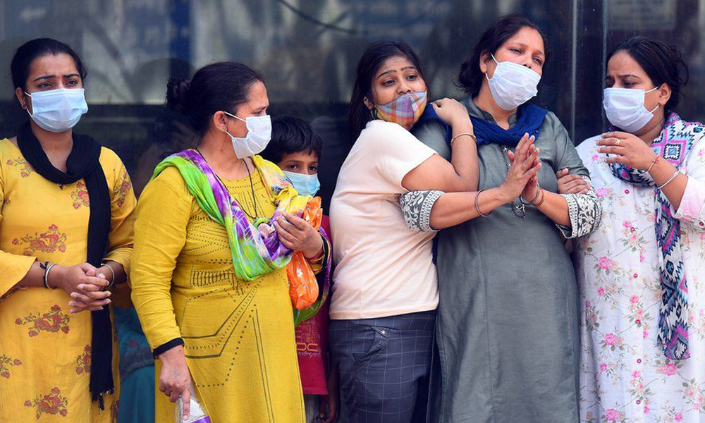 भारतमा शुक्रबार १ लाख ३२ हजार संक्रमित थपिए, २७ सय जनाको मृत्यु