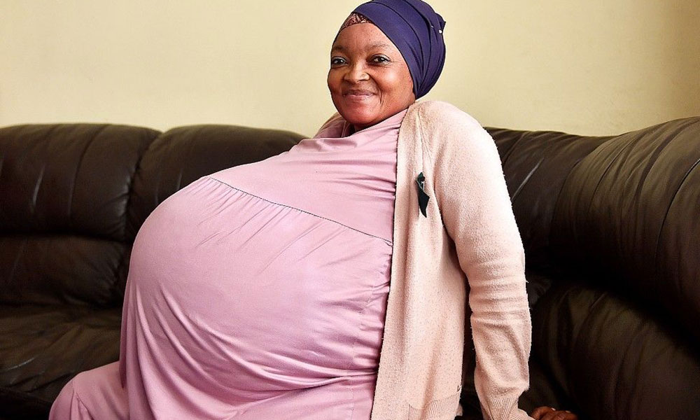 एकैपल्ट १० सन्तान जन्माएको भनिएकी दक्षिण अफ्रिकी महिला गर्भवतीसमेत नभएको पुष्टि