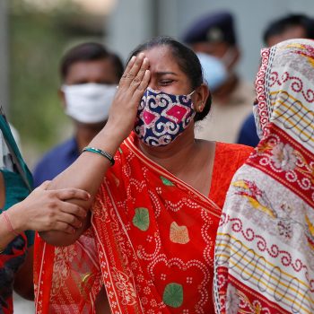 भारतमा एकैदिनमा ३ लाख संक्रमित थपिए