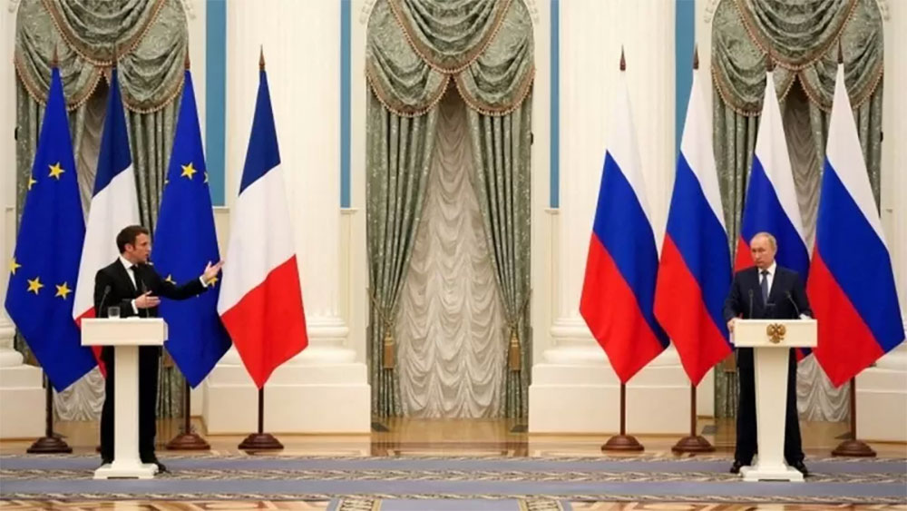 फ्रान्सेली राष्ट्रपतिसँग पुटिनले भने- युक्रेनमाथिको आक्रमण अहिले नै रोक्दैनौं