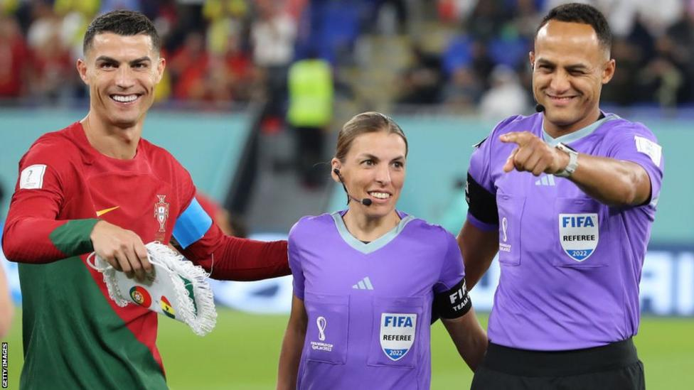 विश्वकप : जर्मनी र कोस्टारिकाबीचको खेल महिला रेफ्रिले खेलाउने