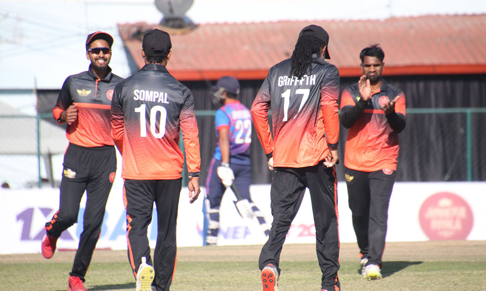 नेपाल टी-२० : जोरा र वालटनको शतकीय साझेदारीमा जनकपुरले फारवेस्टलाई ८ विकेटले हरायो
