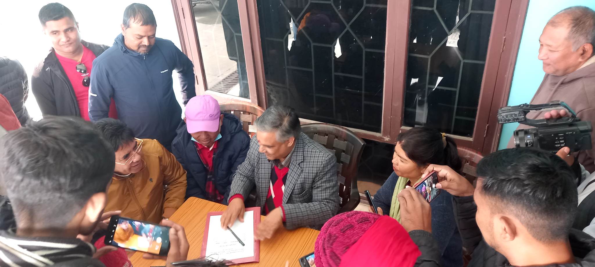 नेपाली कांग्रेस प्रदेश १ संसदीय दलको नेताका लागि ३ जनाको मनोनयन