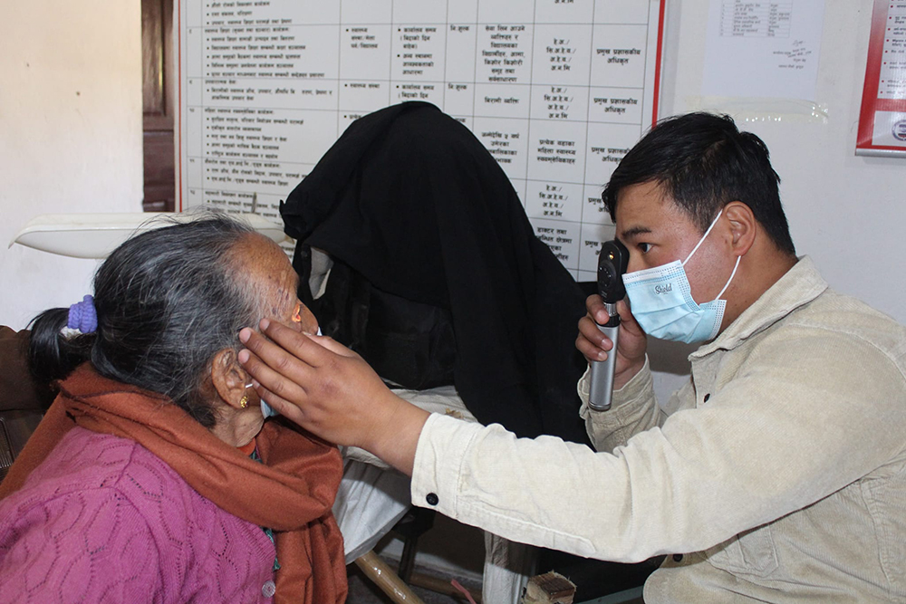 काठमाडौं महानगरमा दुई दिने नि:शुल्क आँखा परीक्षण शिविर (भिडिओ)