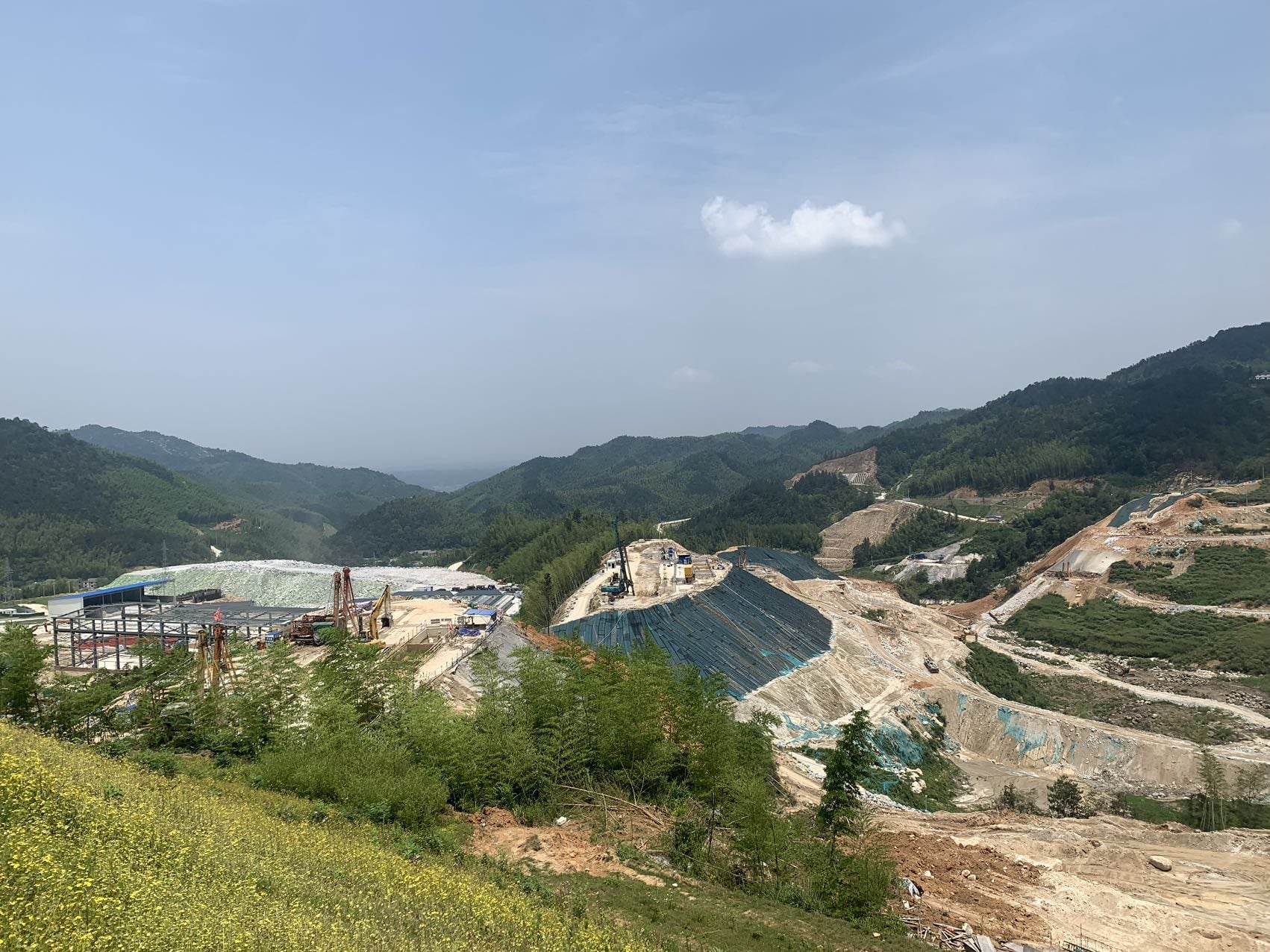 तस्बिरमा हेर्नुस् चीनमा निर्माणाधीन पम्प्ड स्टोरेज विद्युतगृह