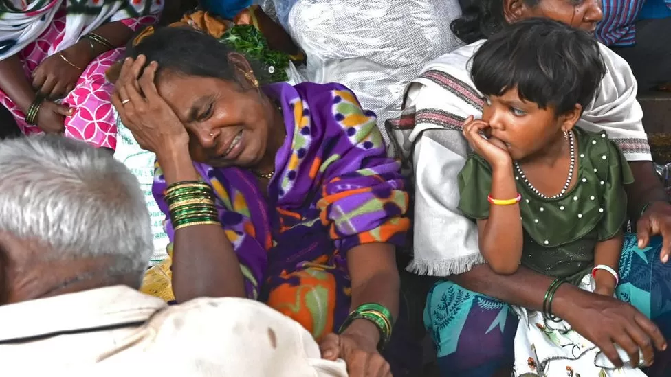 भारत महाराष्ट्रको पहिरोमा पुरिएर २२ को मृत्यु, दर्जनौँ पुरिए