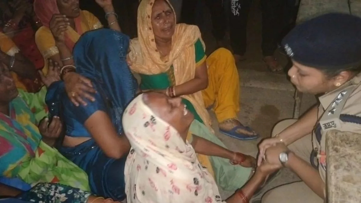 भारतमा हाइ टेन्सन लाइनको करेन्टमा परी पाँच कावरियाँको मृत्यु