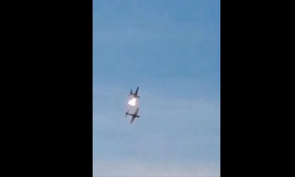 उड्दाउड्दै कोलम्बियामा जुधे दुई हवाईजहाज (भिडिओ)
