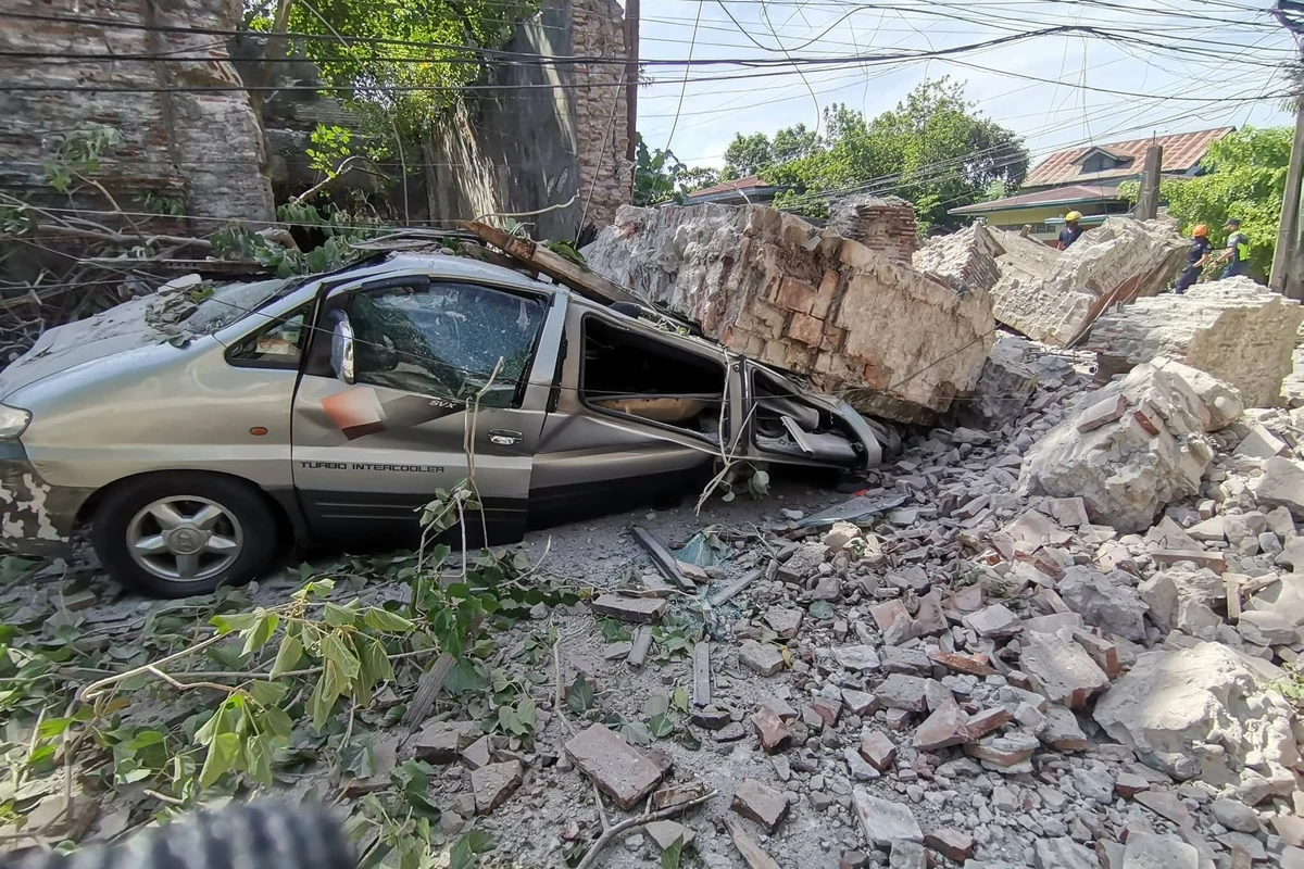 फिलिपिन्समा ७.६ म्याग्नीच्यूडको भूकम्प