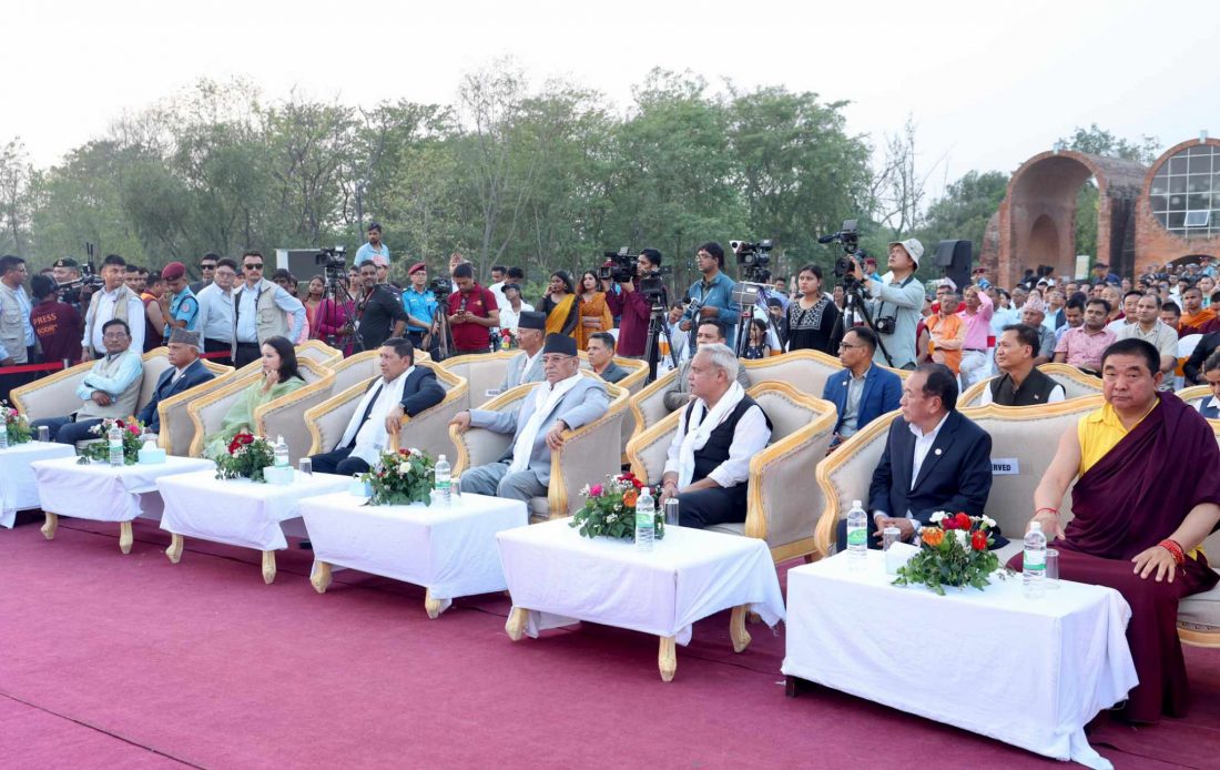 बुद्धजयन्ती यसरी मनाइँदैछ लुम्बिनी क्षेत्रमा, प्रधानमन्त्रीसहित उच्चपदस्थ व्यक्तिहरु लुम्बिनीमा