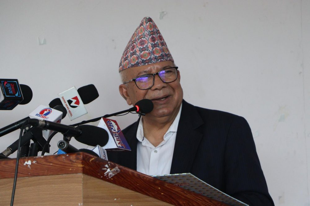राष्ट्रिय राजनीतिमा विचार पुर्‍याएर चल्नुपर्ने अवस्था छ : माधव नेपाल (भिडिओ)